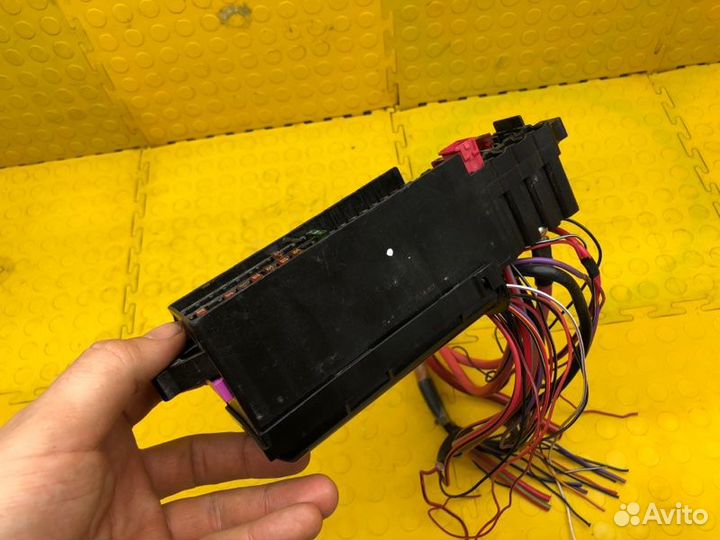 Б/У Блок предохранителей В хорошем состоянии