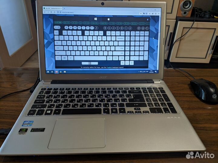 15 дюймовый ноутбук Acer Aspire V5-571G 6/120 гб