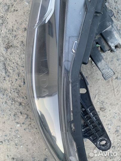 Фара левая веста оригинал