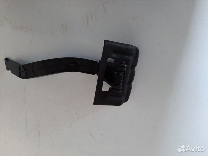 Замок капота Renault Megane BM K4M813 2008