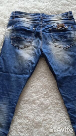 Джинсы