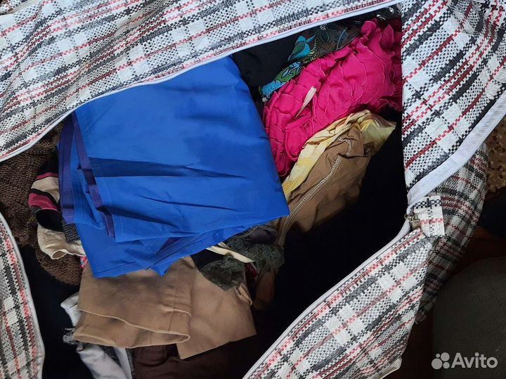 Огромная сумка одежды для девушки 42-44