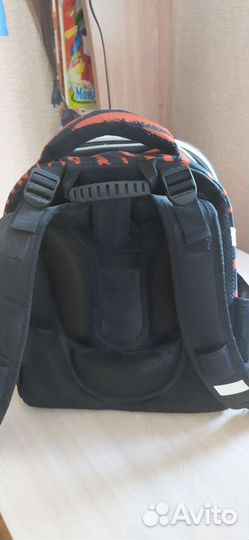 Школьный рюкзак