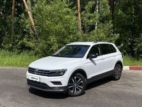 Volkswagen Tiguan 2.0 AMT, 2019, 99 975 км, с пробегом, цена 2 589 000 руб.