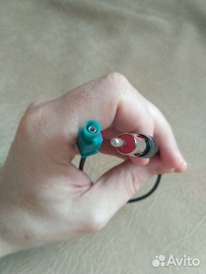 Антенный адаптер и сумматор в авто: 2 входа / 1 вы