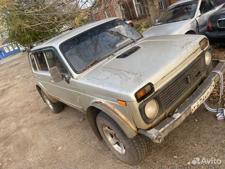 В разборе Нива Ваз2121
