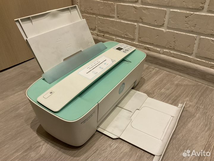 Цветной лазерный принтер HP