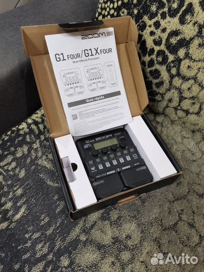 Гитарный процессор Zoom G1 Four