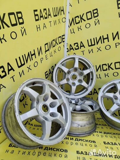 Комплект литых дисков R16 6x139.7