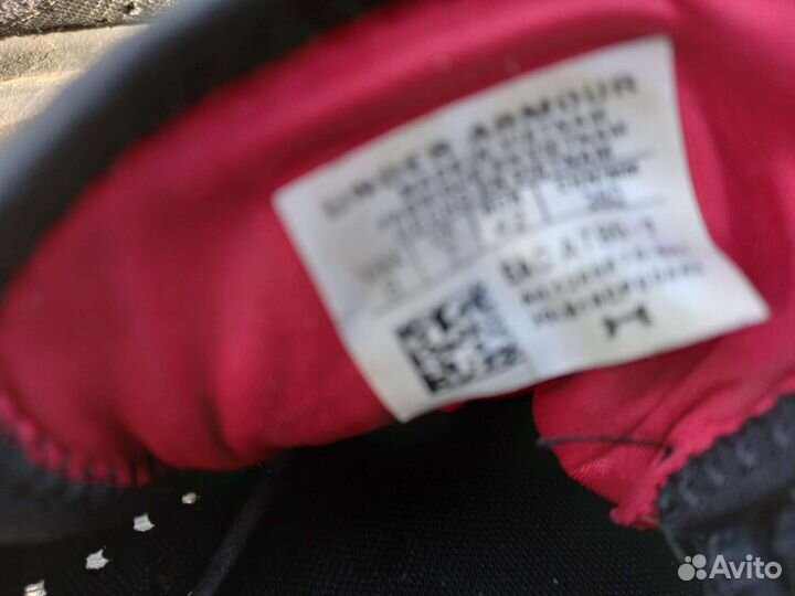 Кроссовки мужские 41 размер бу