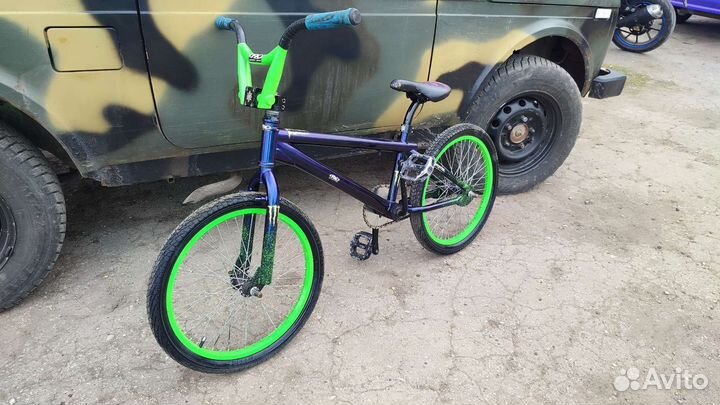 BMX Cobra exclusive