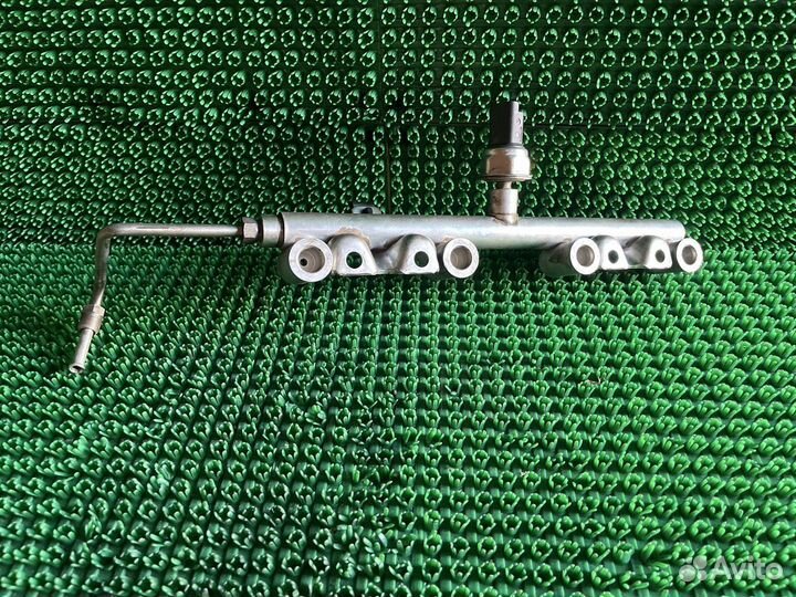 Топливная рампа Peugeot 308 1.6 EP6DT 5FX