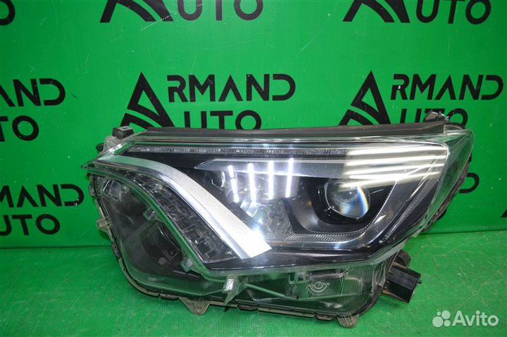 Фара левая Toyota Rav4 CA40 рестайлинг 2015