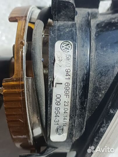 Фара противотуманная левая Volkswagen Golf 6 5K0