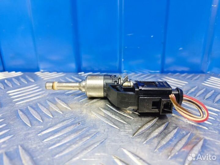 Форсунка Audi A3 8P 1.4 CAX 2011