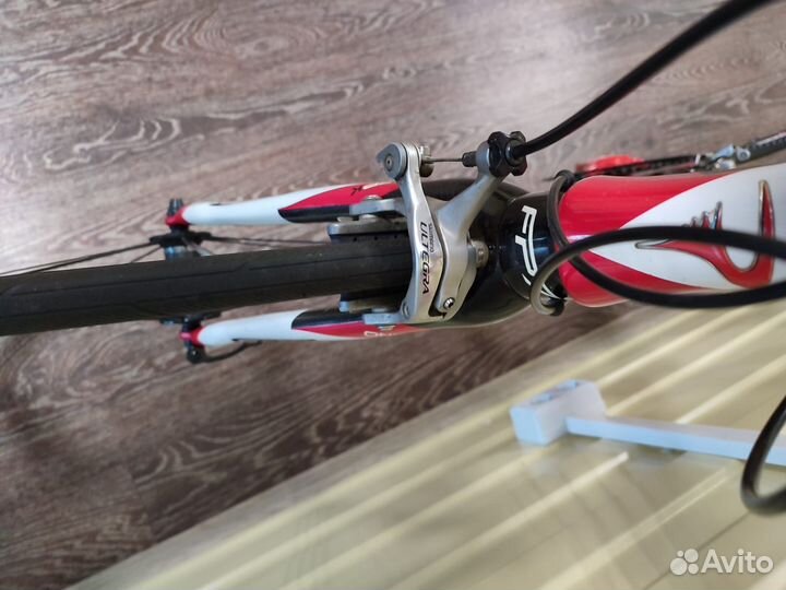 Шоссейных велосипед Pinarello FP7 Carbon