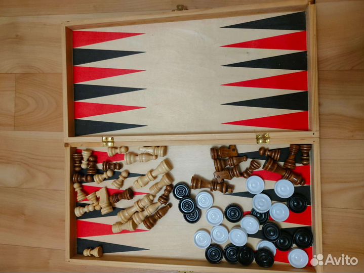 Шахматы нарды шашки 3 в 1