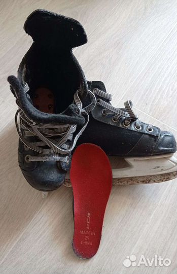 Хоккейные коньки ccm р. 29