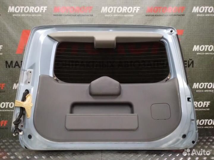 Дверь пятая Ниссан Куб Z11 светлая А330