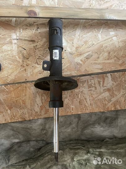 Peugeot 508 стойка передняя правая