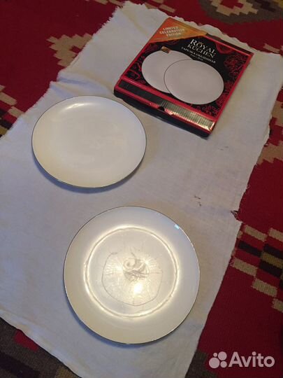 Тарелки обеденные, подарочный набор