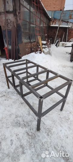 Стол, каркас стола, подстоье