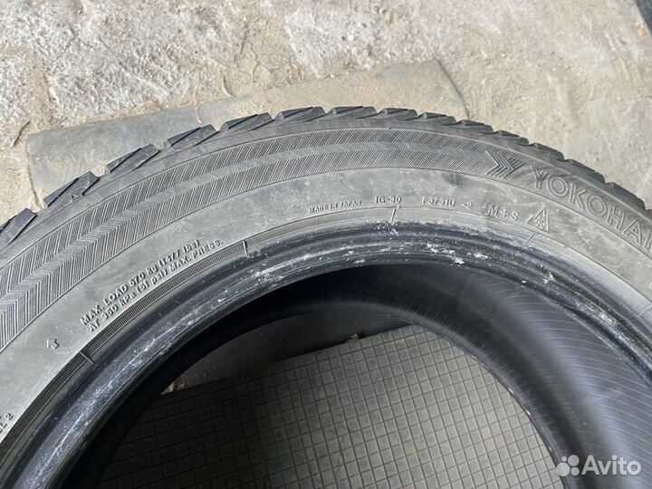 Yokohama Ice Guard IG30 215/55 R17 94Q