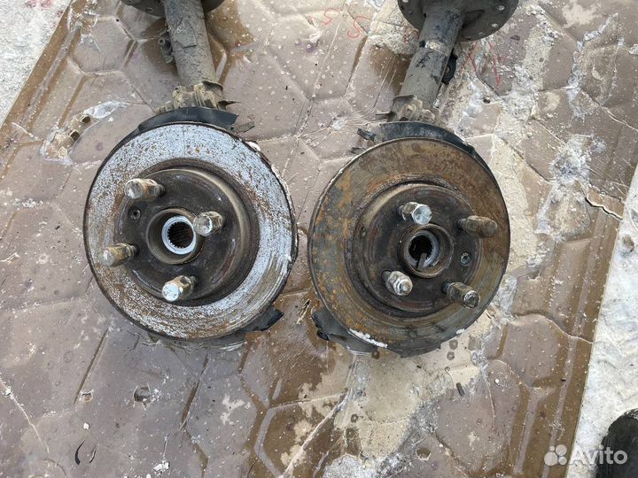 Поворотный кулак Левый Chevrolet Cobalt 2,Aveo