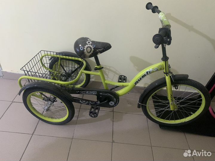 Детский трехколесный велосипед