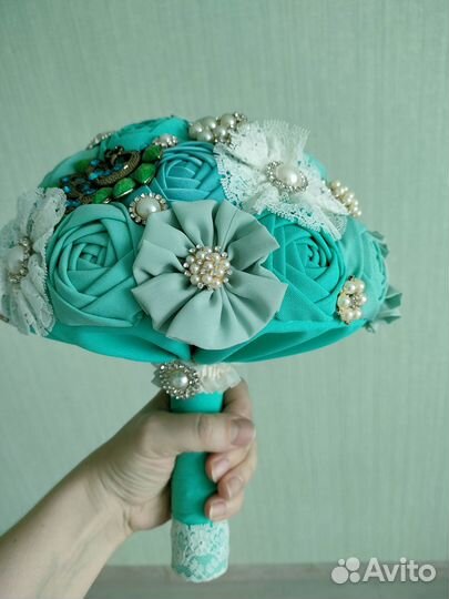Брошь-букет