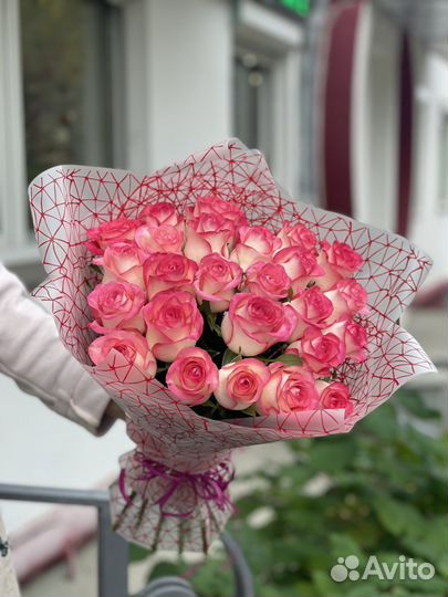 Букеты цветы из 25 роз