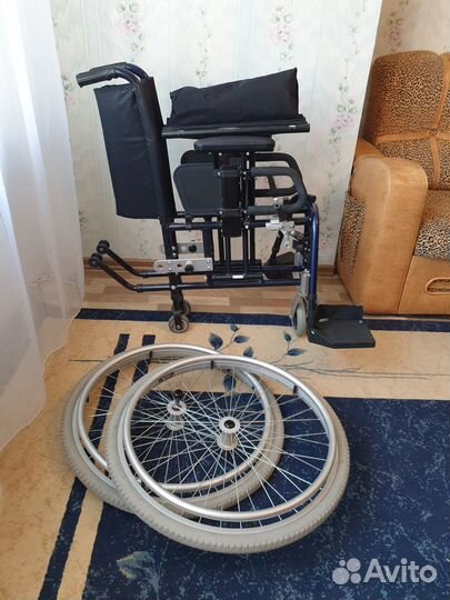Инвалидная коляска