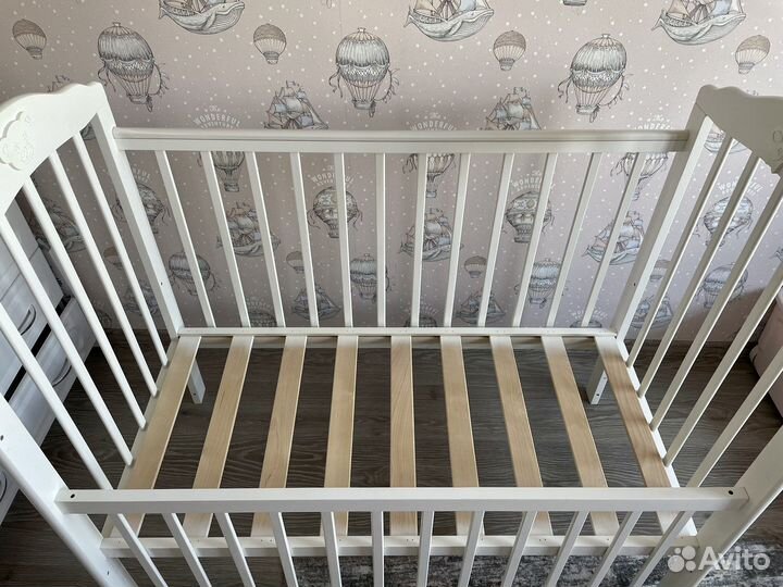 Детская кроватка