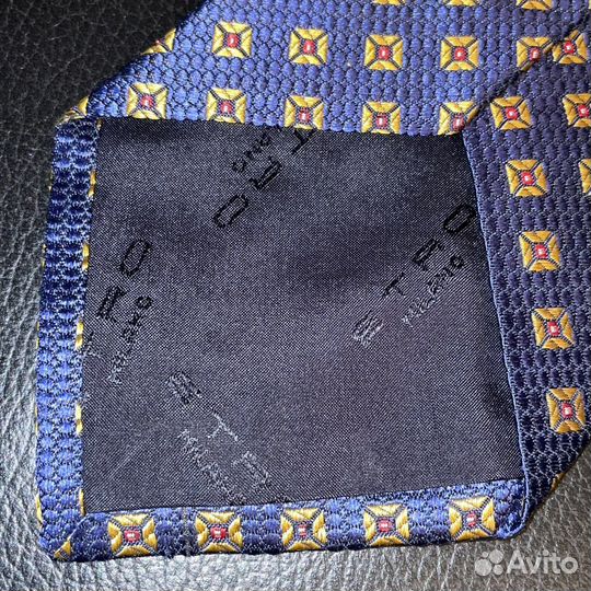 Галстуки Etro и Charles Tyrwhitt, оригинал, Италия