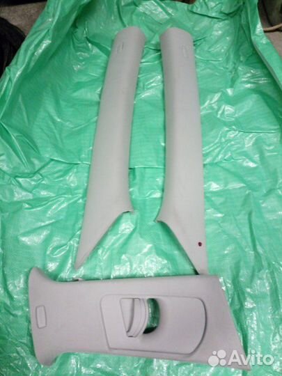 Обшивки стоек передние Skoda Octavia 1Z3 BLF 2008