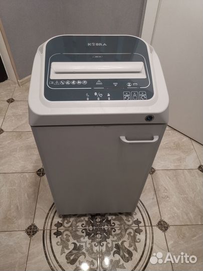 Уничтожитель бумаги Kobra 260 ts сенсор