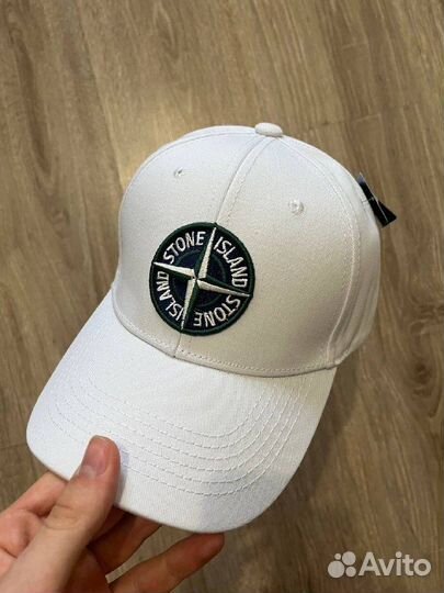 Мужская чёрная кепка Stone Island