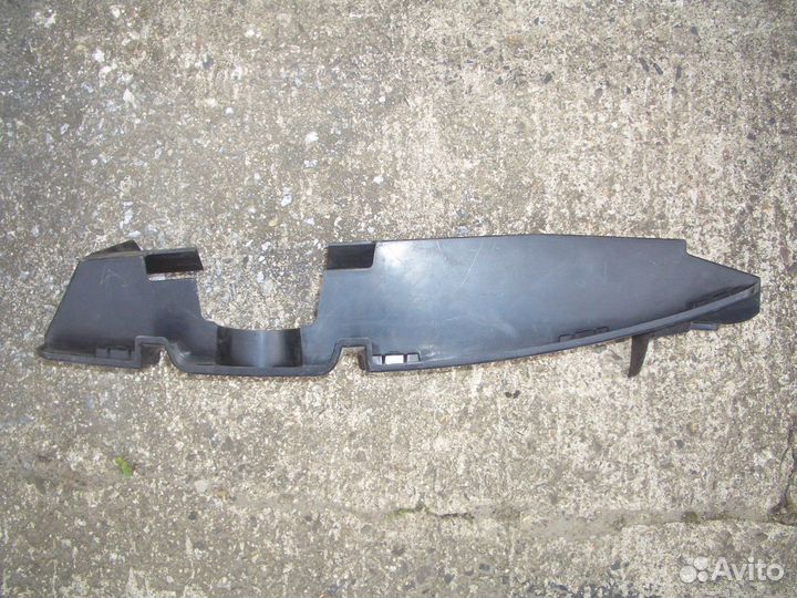 Дефлектор радиатора Рено Доккер с12