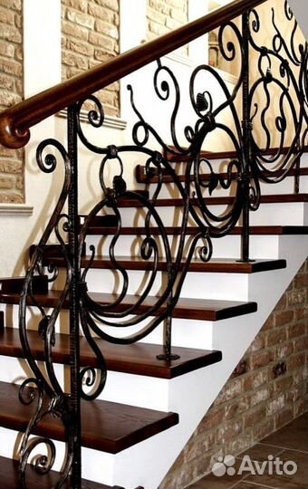 Лестница на металлическом каркасе дизайн 4110