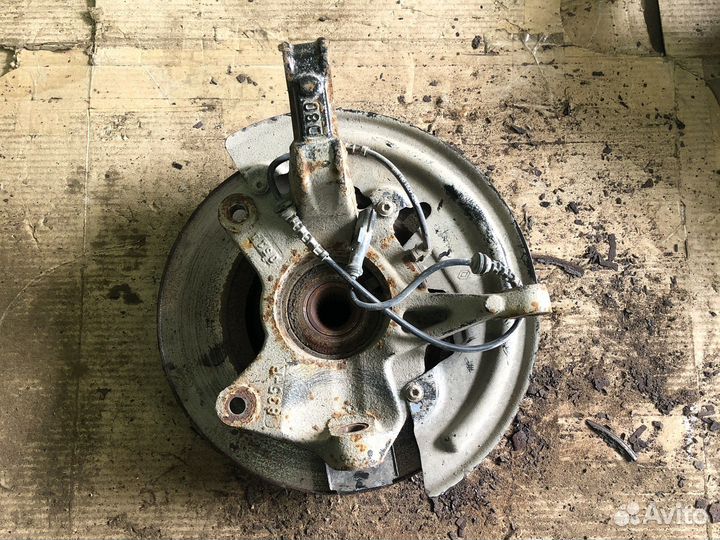 Renault fluence кулак поворотный