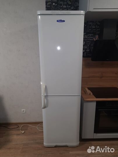 Холодильник Бирюса