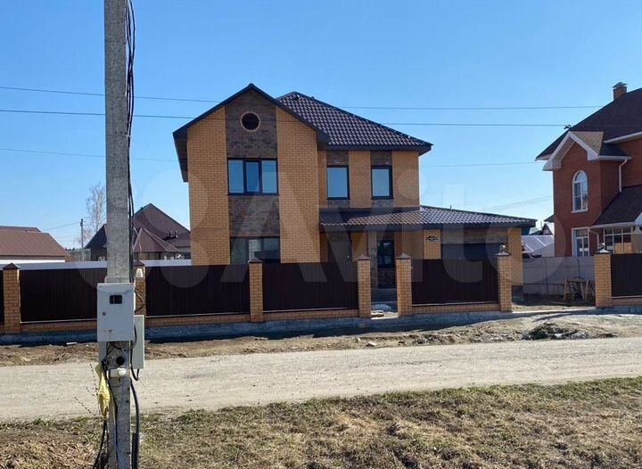 Дом 230 м² на участке 10 сот.