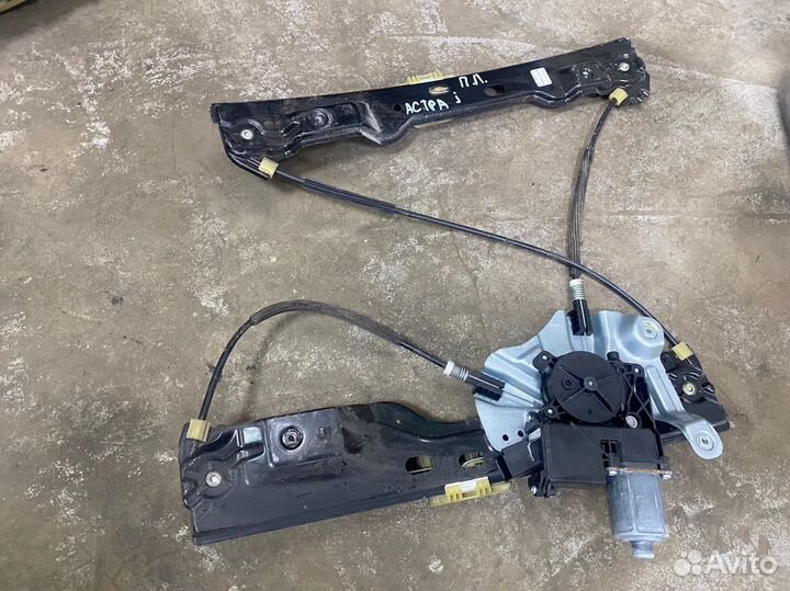Стеклоподъемник передний левый Opel Astra J