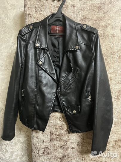 Куртка кожаная косуха женская