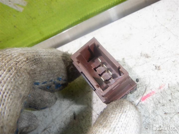 Кнопка центрального замка Рено Кенгу Кангу