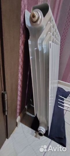 Радиатор отопления алюминиевый 8 секций