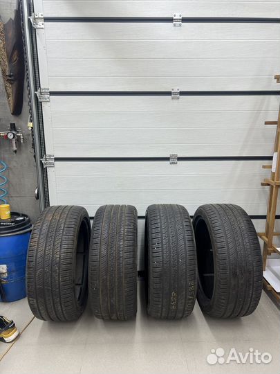 Pirelli Scorpion Zero 285/40 R22 110M