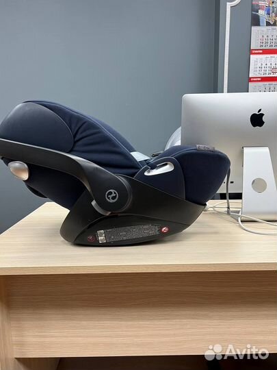 Автокресло cybex cloud q + мобиль Tiny love
