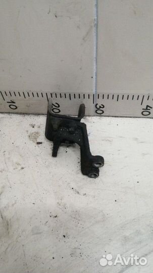 Кронштейн двигателя Suzuki Baleno