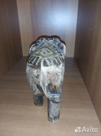 Статуэтка слон деревянный